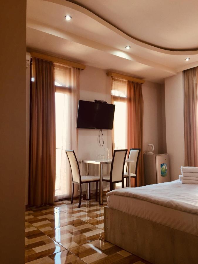Hotel Tourist Tbilisi Exterior foto
